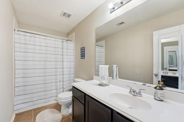 2225 Moonstone Court, Texas City, TX 77591