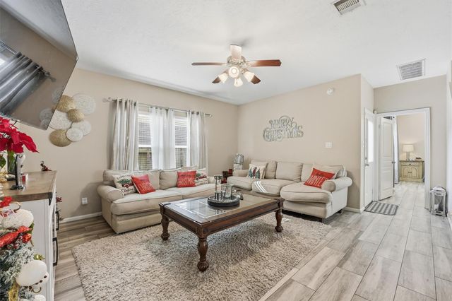 2225 Moonstone Court, Texas City, TX 77591