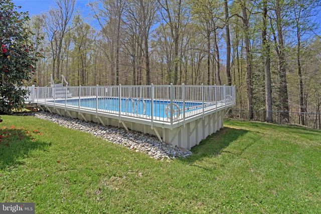 7045 ROSE LN, La Plata, MD 20646