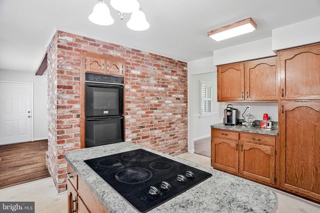 7045 ROSE LN, La Plata, MD 20646