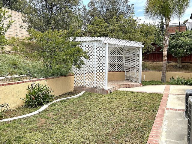 34834 Maplewood Lane, Yucaipa, CA 92399