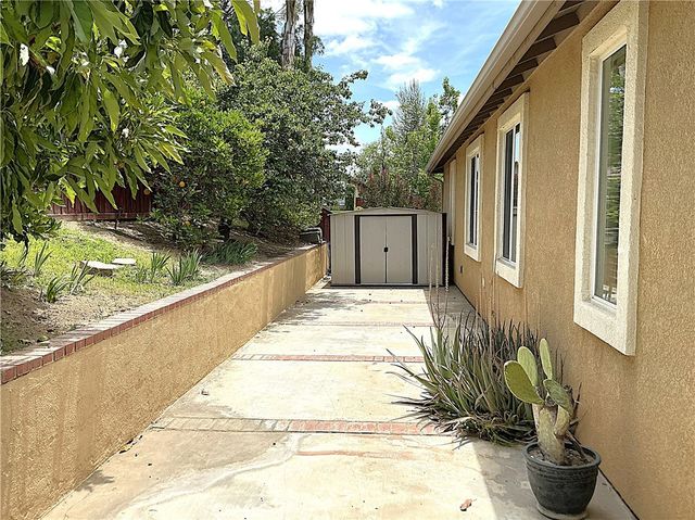 34834 Maplewood Lane, Yucaipa, CA 92399
