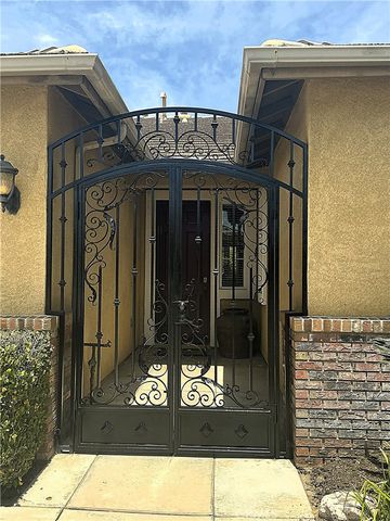 34834 Maplewood Lane, Yucaipa, CA 92399