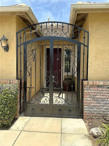 34834 Maplewood Lane, Yucaipa, CA 92399