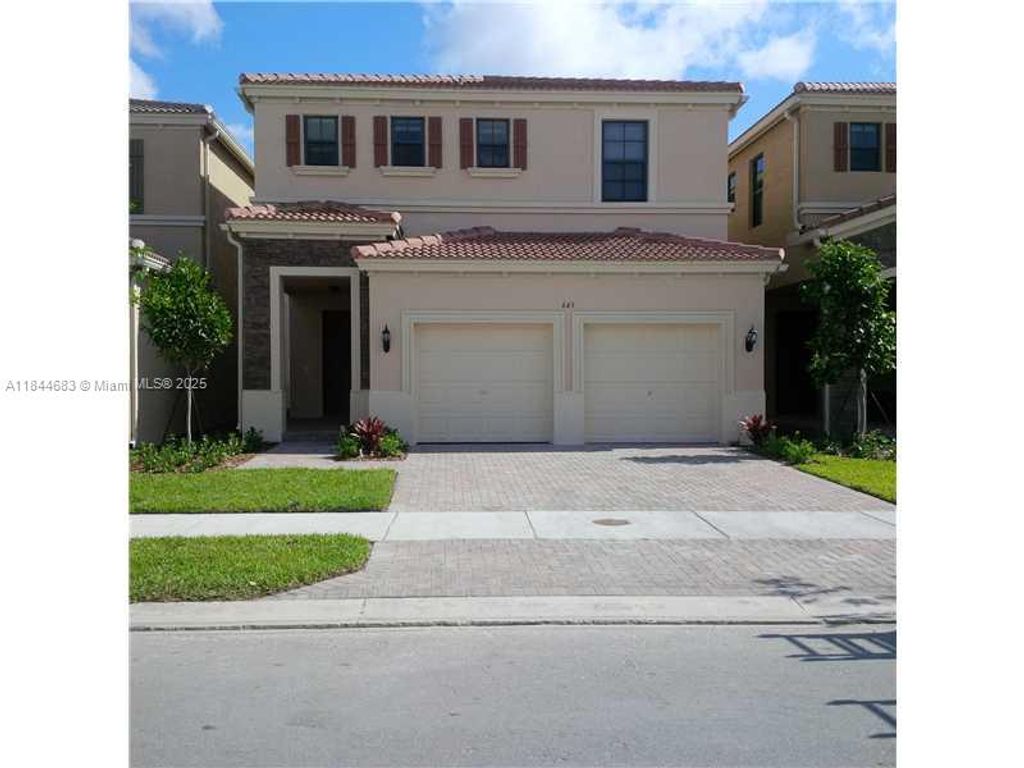 643 NE 191st Ter, Miami, FL 33179