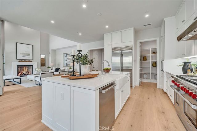 207 Pinnacle, Irvine, CA 92602
