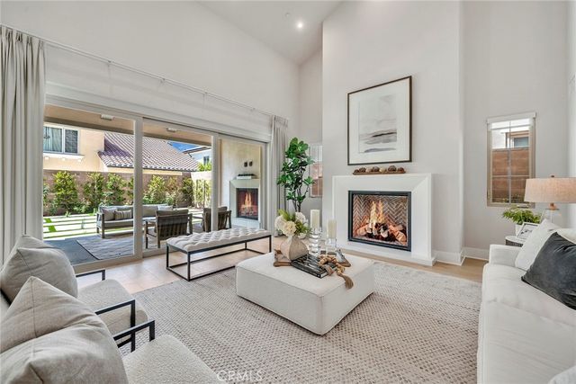 207 Pinnacle, Irvine, CA 92602
