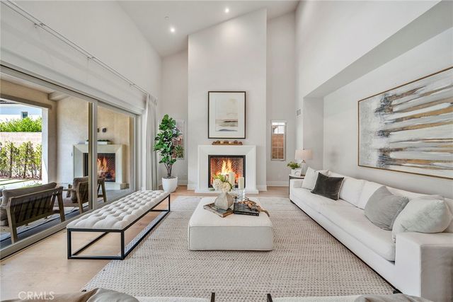 207 Pinnacle, Irvine, CA 92602