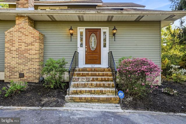 267 W WHITE HORSE PIKE, Berlin, NJ 08009