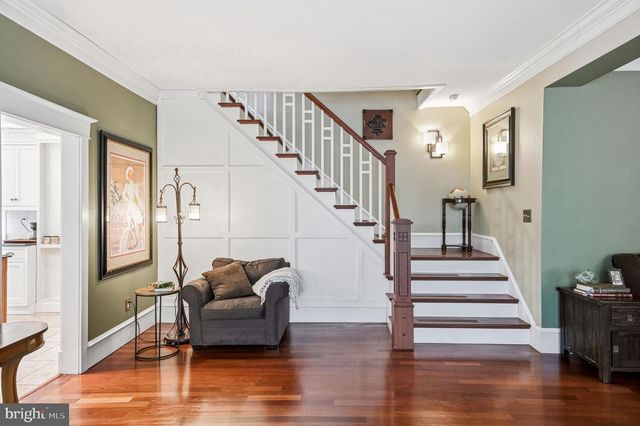 267 W WHITE HORSE PIKE, Berlin, NJ 08009