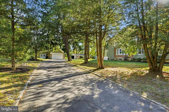 267 W WHITE HORSE PIKE, Berlin, NJ 08009
