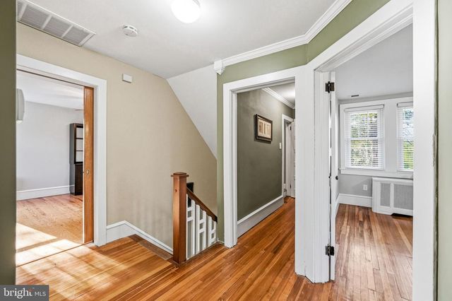 267 W WHITE HORSE PIKE, Berlin, NJ 08009