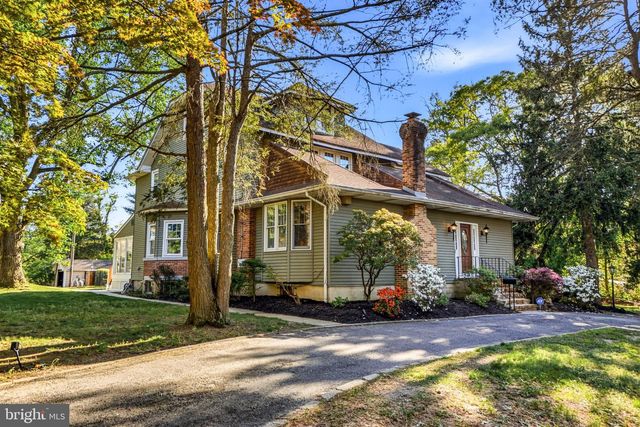 267 W WHITE HORSE PIKE, Berlin, NJ 08009