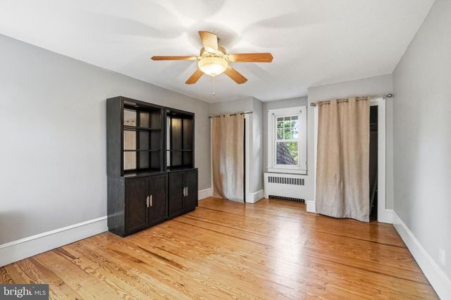 267 W WHITE HORSE PIKE, Berlin, NJ 08009