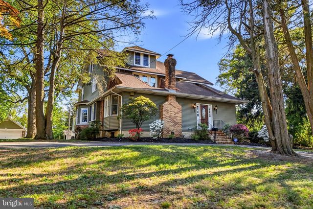 267 W WHITE HORSE PIKE, Berlin, NJ 08009