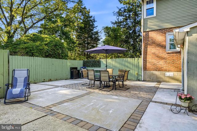 267 W WHITE HORSE PIKE, Berlin, NJ 08009