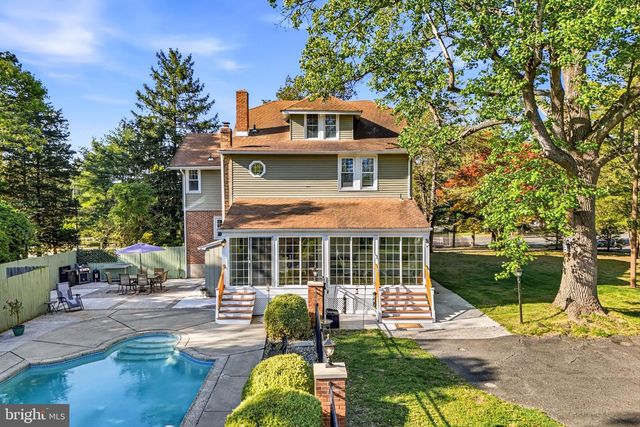 267 W WHITE HORSE PIKE, Berlin, NJ 08009