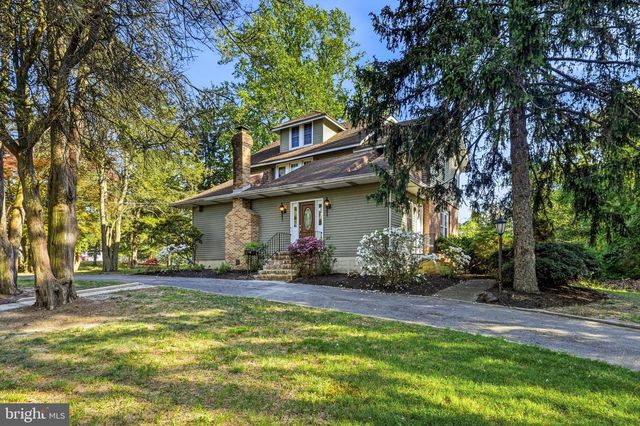 267 W WHITE HORSE PIKE, Berlin, NJ 08009