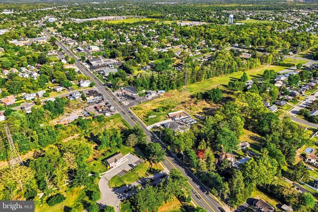 267 W WHITE HORSE PIKE, Berlin, NJ 08009