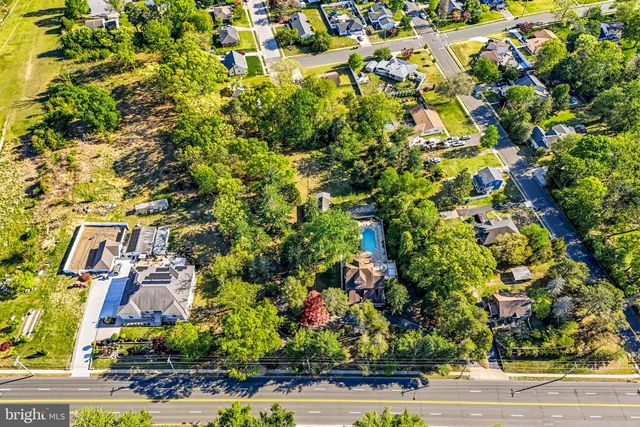 267 W WHITE HORSE PIKE, Berlin, NJ 08009