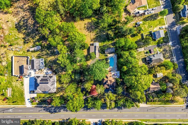 267 W WHITE HORSE PIKE, Berlin, NJ 08009