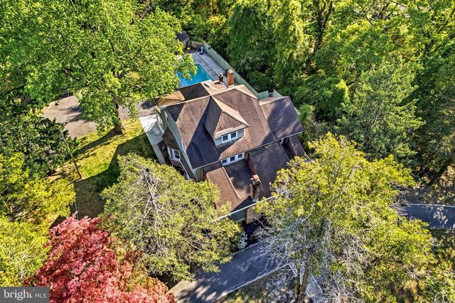 267 W WHITE HORSE PIKE, Berlin, NJ 08009