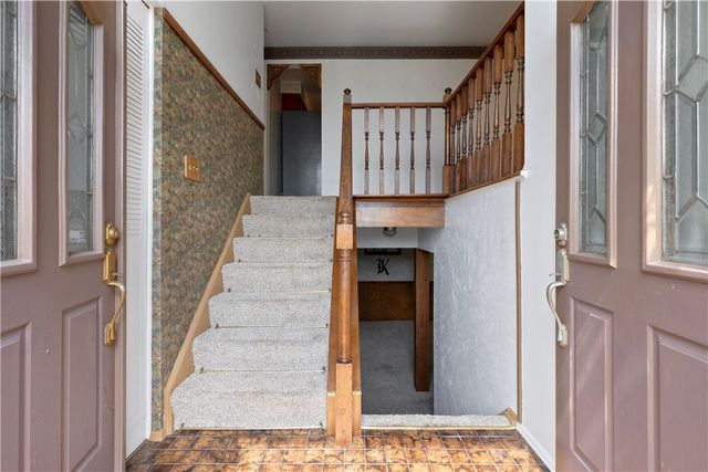 125 Homeridge, Lincoln Place, PA 15120