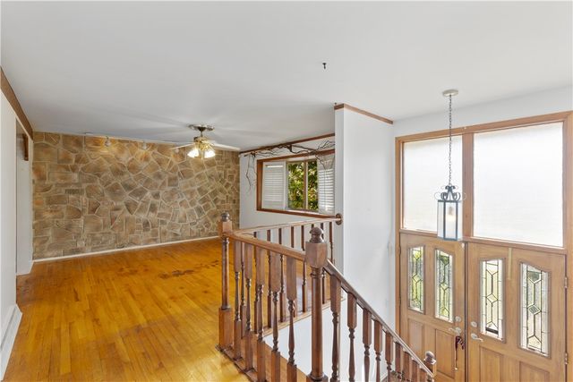 125 Homeridge, Lincoln Place, PA 15120