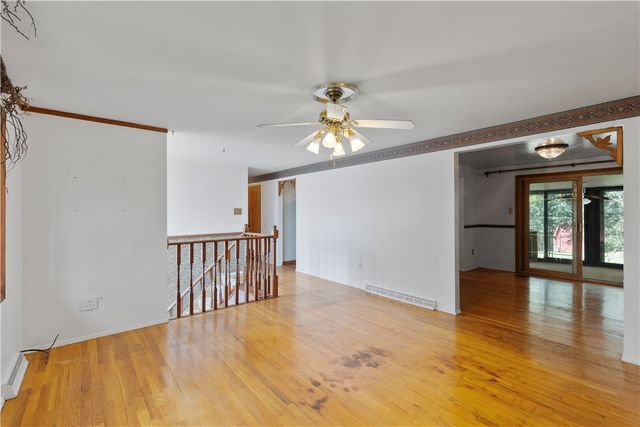 125 Homeridge, Lincoln Place, PA 15120