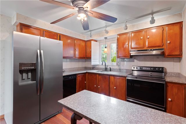 125 Homeridge, Lincoln Place, PA 15120