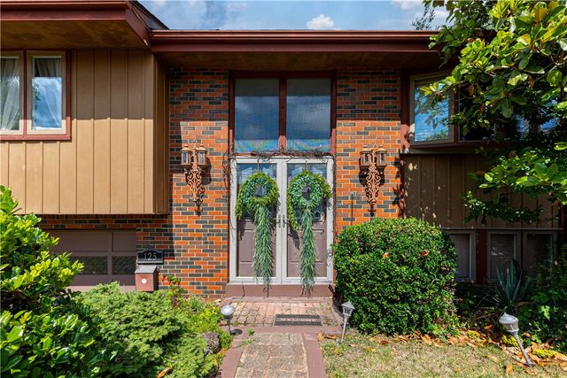 125 Homeridge, Lincoln Place, PA 15120