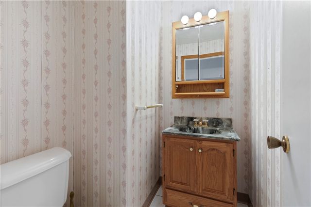 125 Homeridge, Lincoln Place, PA 15120