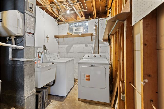125 Homeridge, Lincoln Place, PA 15120
