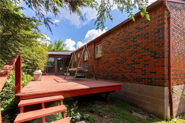 125 Homeridge, Lincoln Place, PA 15120