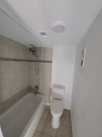 6050 Melody Lane 215, Dallas, TX 75231