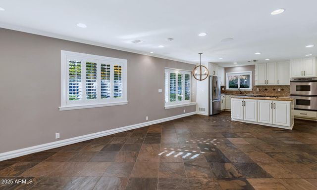 416 W MCLELLAN Boulevard, Phoenix, AZ 85013