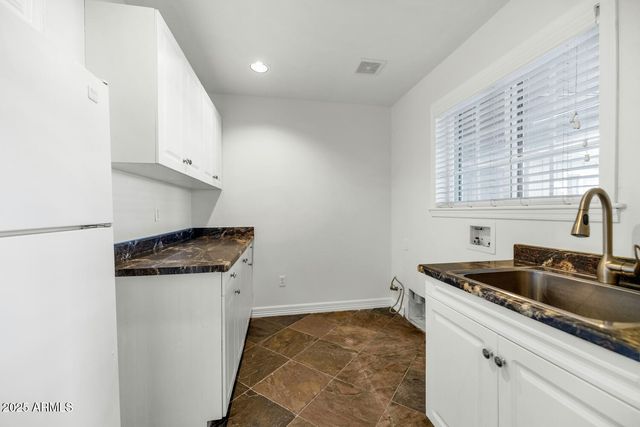 416 W MCLELLAN Boulevard, Phoenix, AZ 85013