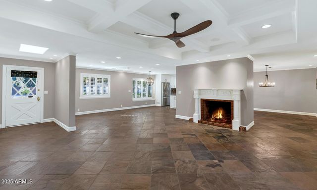 416 W MCLELLAN Boulevard, Phoenix, AZ 85013