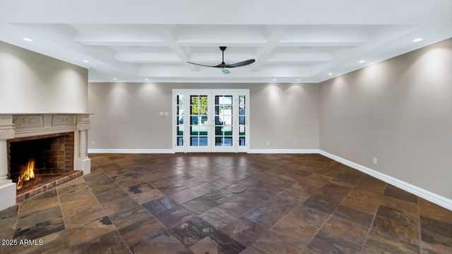 416 W MCLELLAN Boulevard, Phoenix, AZ 85013