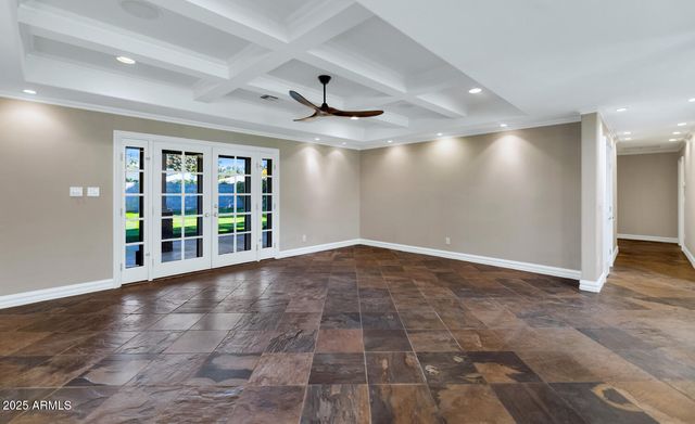 416 W MCLELLAN Boulevard, Phoenix, AZ 85013