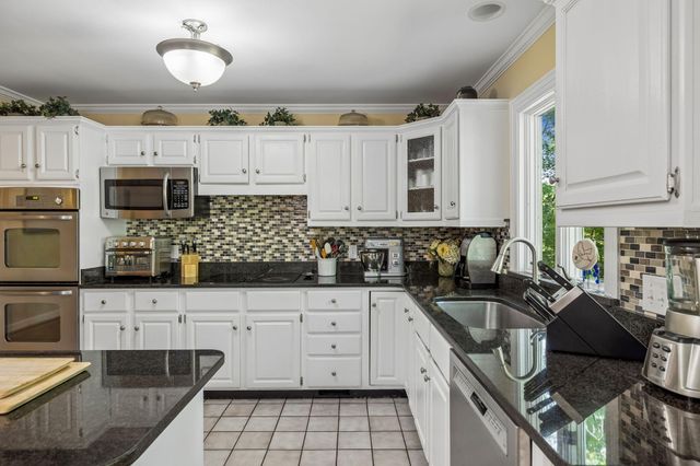 605 Stonebrook Drive, Chattanooga, TN 37415