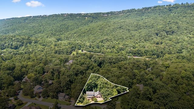 605 Stonebrook Drive, Chattanooga, TN 37415