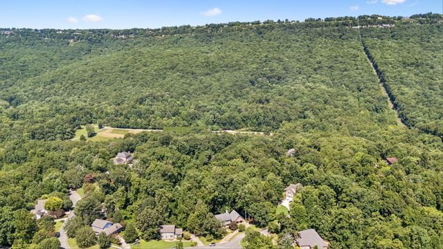 605 Stonebrook Drive, Chattanooga, TN 37415