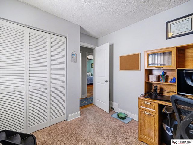 8110 Bowie Drive, Omaha, NE 68114