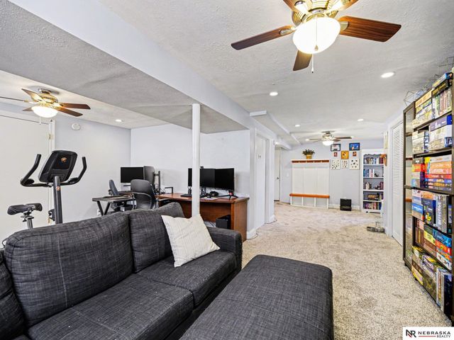 8110 Bowie Drive, Omaha, NE 68114