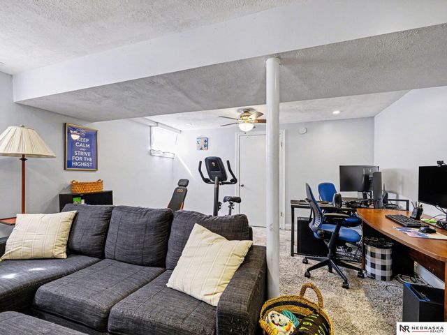 8110 Bowie Drive, Omaha, NE 68114