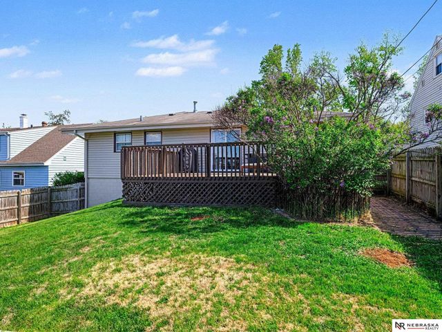8110 Bowie Drive, Omaha, NE 68114