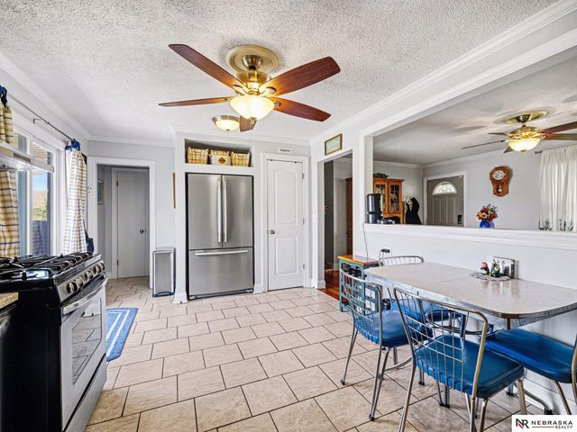 8110 Bowie Drive, Omaha, NE 68114