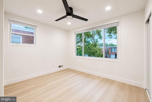 1237 EMERSON ST NE, Washington, DC 20017