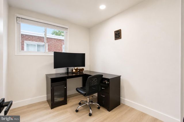 1237 EMERSON ST NE, Washington, DC 20017